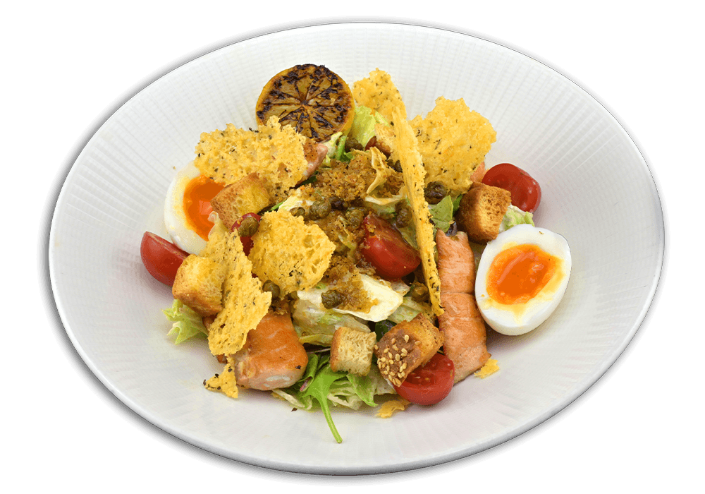 Losos salata sa hrskavim parmezanom